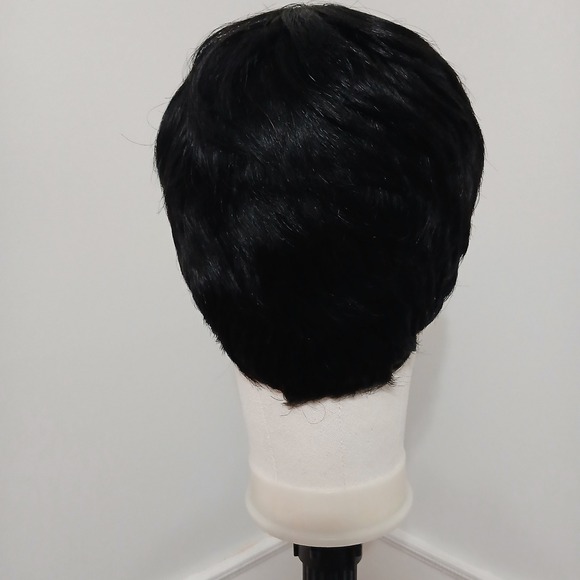 Womens Short Pixie Cut Human Hair Wig Black w/ Burgundy Highlights Glueless New - Picture 5 of 6
